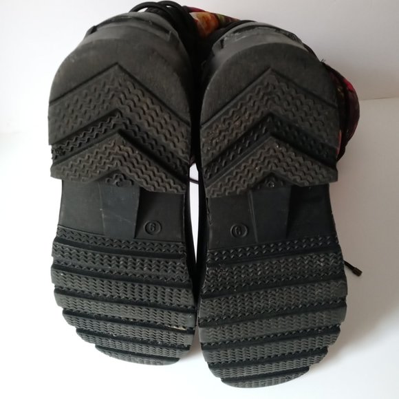 POWDER FLORAL PRINT BOOT, Size 9 - Picture 8 of 9